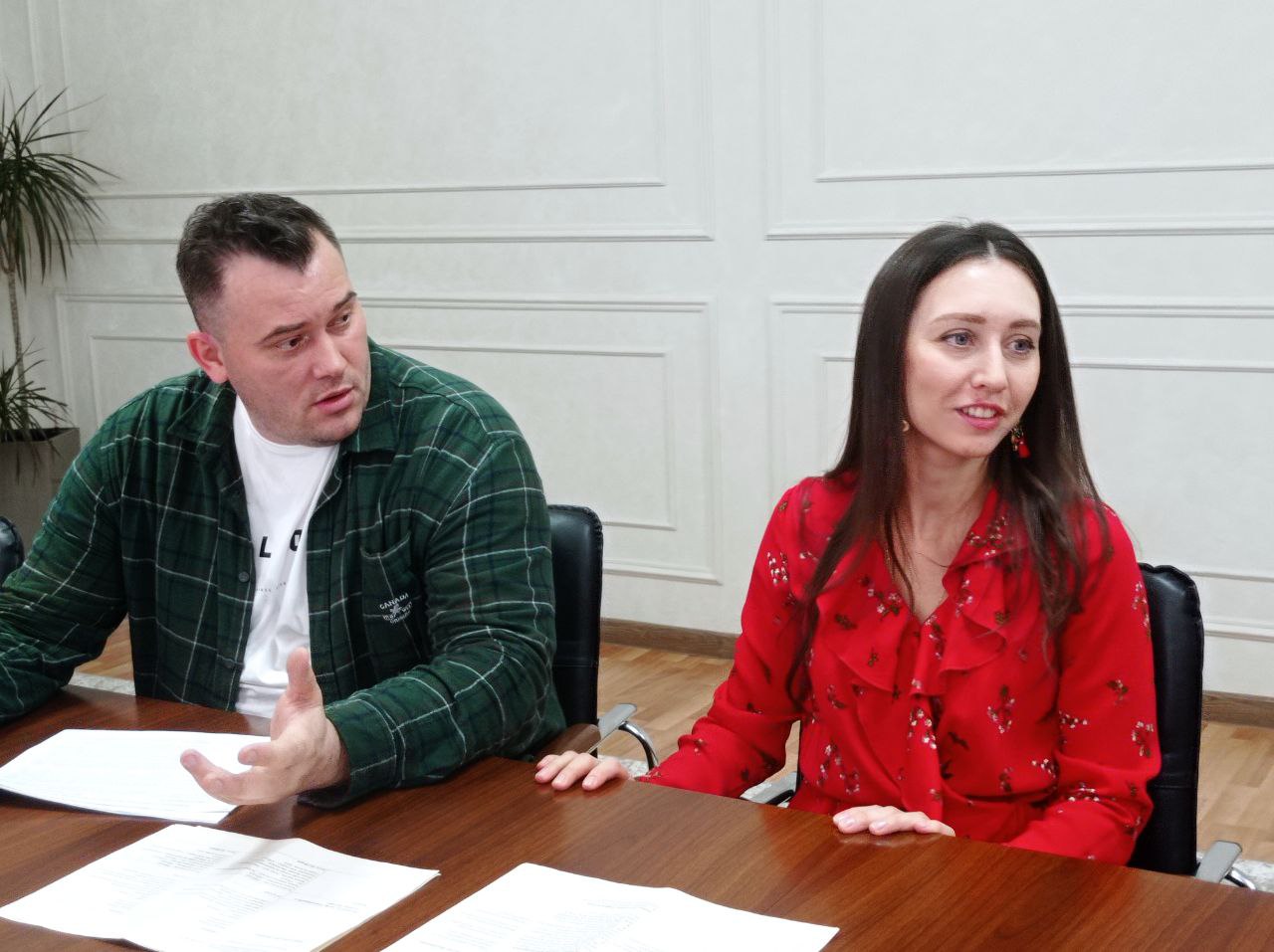 Мэр Благовещенска Олег Имамеев поддержит молодых амурских писателей Мэр Благовещенска Олег Имамеев поддержит молодых амурских писателей
