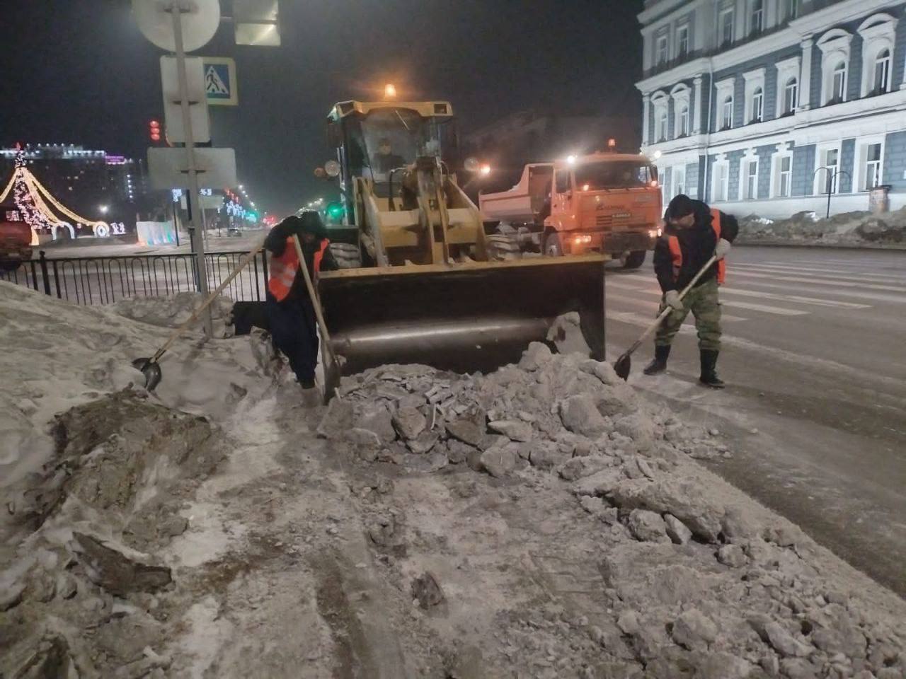 Какие работы по уборке города выполнили в ночь с 11 на 12 февраля? Какие работы по уборке города выполнили в ночь с 11 на 12 февраля?