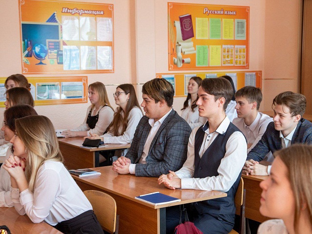 Время испытаний: благовещенские школьники приступают к сдаче ОГЭ и ЕГЭ