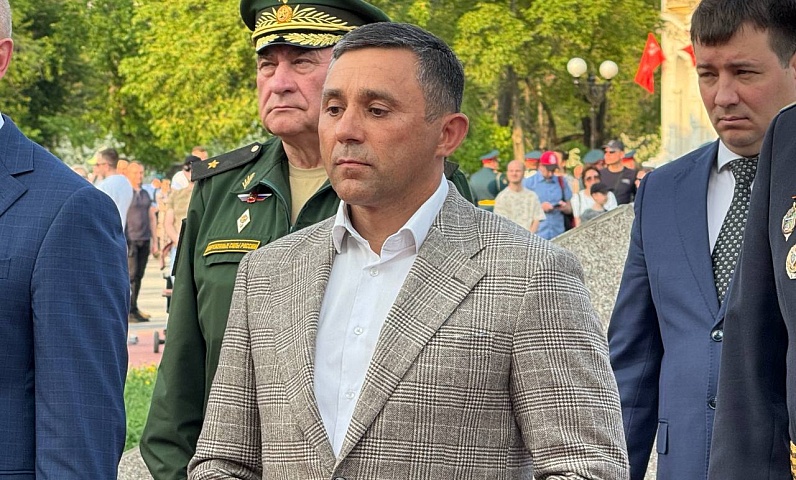 «Больше века пограничники остаются надёжным щитом нашей Родины, защищая её покой и безопасность»: мэр Благовещенска Олег Имамеев поздравил пограничников с профессиональным праздником