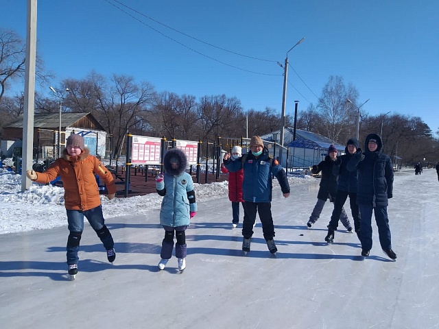Благовещенцев приглашают провести новогодние выходные активно и с пользой