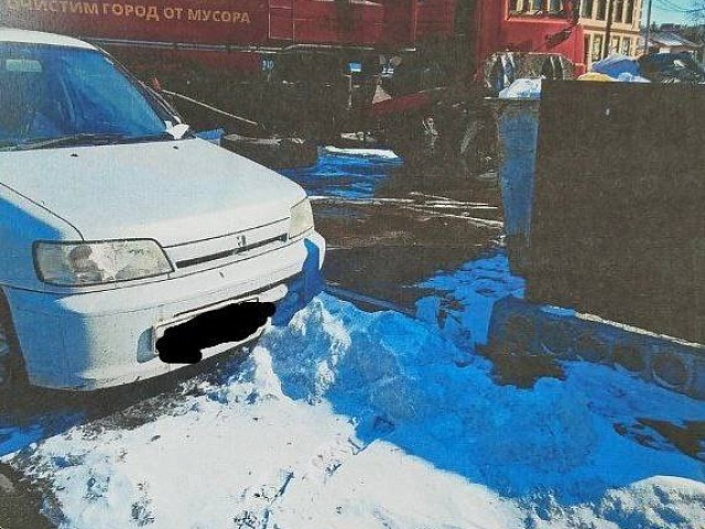 58 тысяч рублей штрафов начислили автохамам за парковку возле мусорных контейнеров с начала года