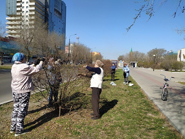 Не спешите убирать грабли и мётлы! Акцию «Город берегу» продлили до 30 мая!